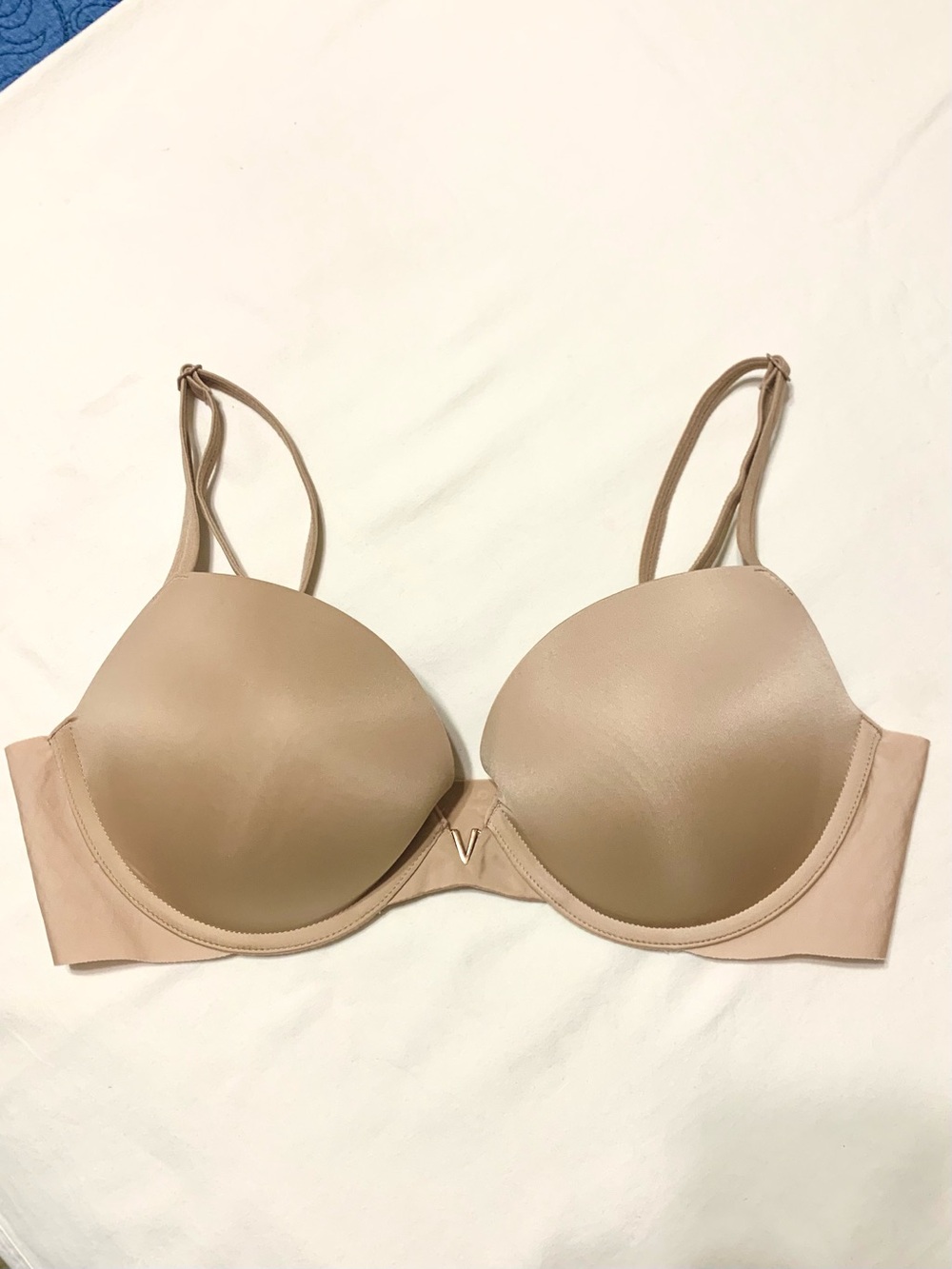Victorias Secret Sexy Illusions Push Up Bra. Nude color. 36C